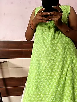 Snapshot of Anjali_hot1 chatting on 10.30.25 Anjali hot1 online show from 10.30.25