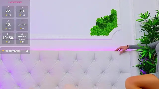 Snapshot of ElisaCharm chatting on 01.14.26 ElisaCharm online show from 01.14.26