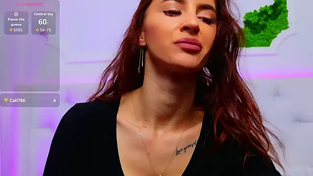 Snapshot of ElisaCharm chatting on 01.19.26 ElisaCharm online show from 01.19.26