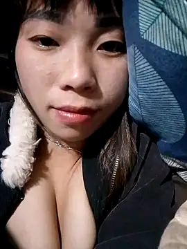 Snapshot of mekaka00 chatting on 12.01.25 mekaka00 online show from 12.01.25