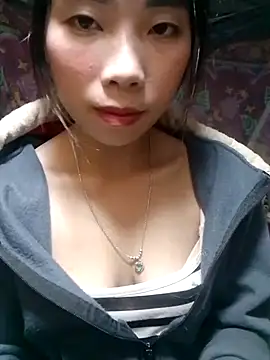 Snapshot of mekaka00 chatting on 12.05.25 mekaka00 online show from 12.05.25