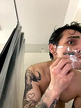 Snapshot of Orlando702@xh chatting on 11.13.25 Orlando702xh online show from 11.13.25