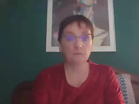 Snapshot of mymybebe chatting on 10.22.25 mymybebe online show from 10.22.25