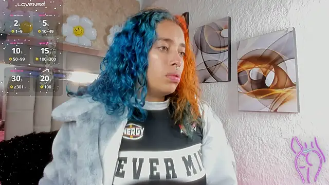 Snapshot of Cristall_ravven chatting on 11.13.25 Cristall ravven online show from 11.13.25