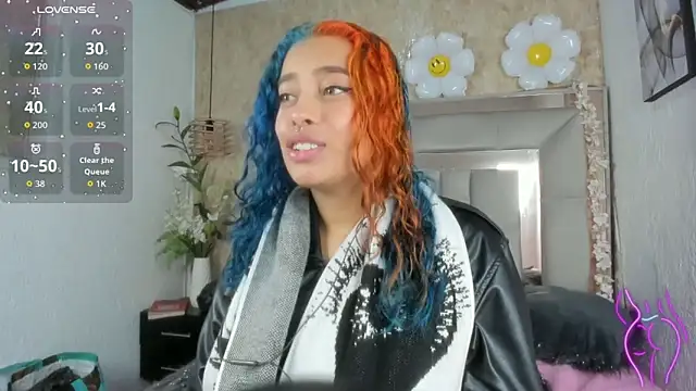 Snapshot of Cristall_ravven chatting on 12.03.25 Cristall ravven online show from 12.03.25