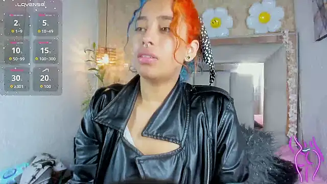 Snapshot of Cristall_ravven chatting on 12.03.25 Cristall ravven online show from 12.03.25