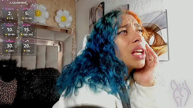 Snapshot of Cristall_ravven chatting on 12.16.25 Cristall ravven online show from 12.16.25