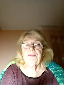 Snapshot of AmyLove353 chatting on 11.06.25 AmyLove353 online show from 11.06.25