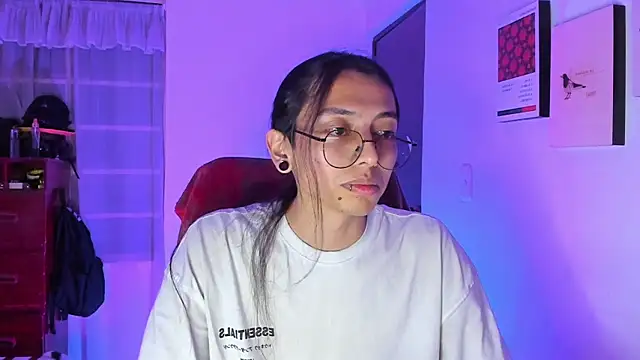 Snapshot of _Astrea_ chatting on 02.20.26 Astrea online show from 02.20.26