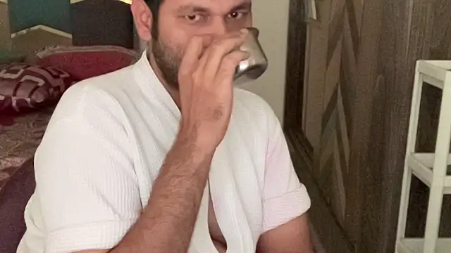 MakeMeAwareAah online show from 10.24.25