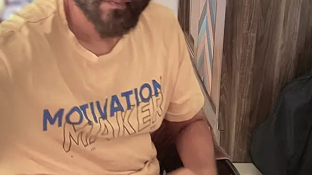 MakeMeAwareAah online show from 04.15.26