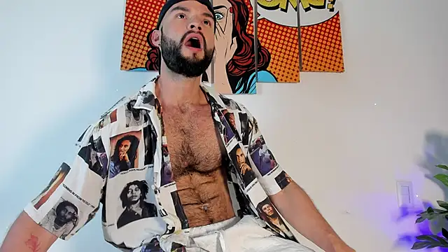 Snapshot of ODINVIDE-1 chatting on 11.25.25 ODINVIDE-1 online show from 11.25.25