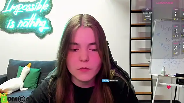 Snapshot of MiraaBloom chatting on 11.10.25 MiraaBloom online show from 11.10.25