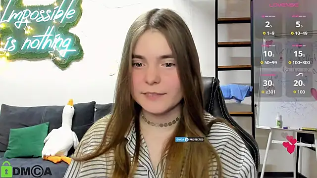 Snapshot of MiraaBloom chatting on 12.17.25 MiraaBloom online show from 12.17.25