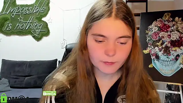 Snapshot of MiraaBloom chatting on 03.15.26 MiraaBloom online show from 03.15.26