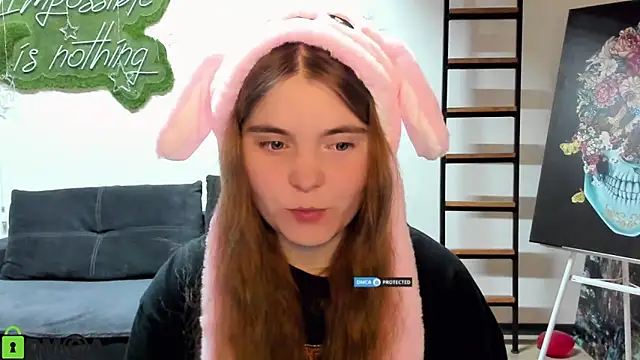 Snapshot of MiraaBloom chatting on 03.26.26 MiraaBloom online show from 03.26.26