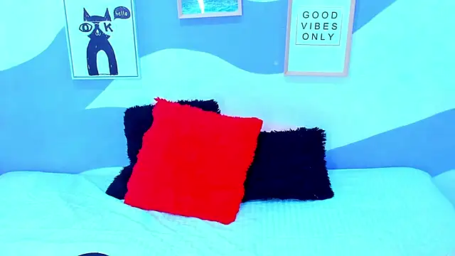 VIOLETA-28 online show from 11.28.25