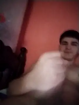 Snapshot of Danii2005 chatting on 11.28.25 Danii2005 online show from 11.28.25