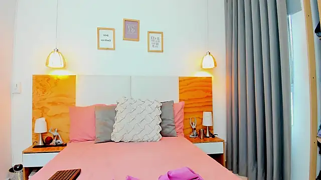 Abbie royy online show from 12.16.25