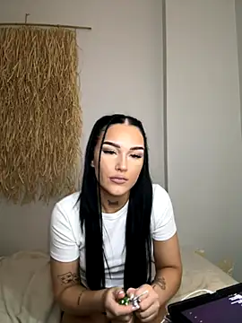 Snapshot of Gabbyys chatting on 11.05.25 Gabbyys online show from 11.05.25