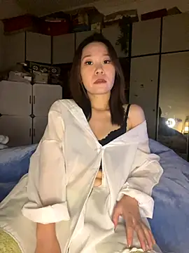 LLLauren 999 online show from 10.22.25