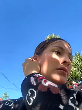 Talia Bonet online show from 12.14.25