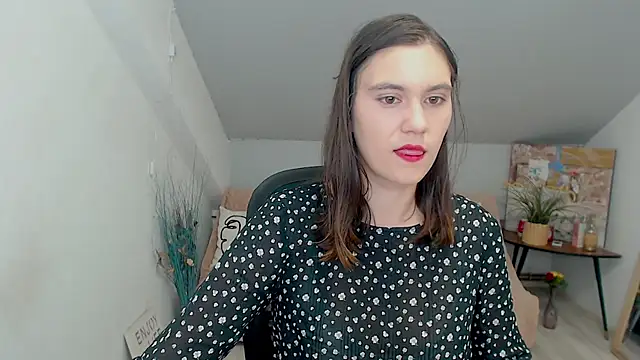 IzzyMonro online show from 10.23.25