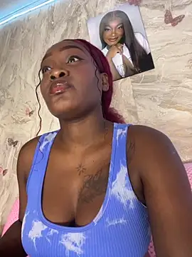 ezlyne-01 online show from 11.07.25