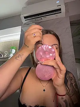 Snapshot of Beella1_ chatting on 02.01.26 Beella1 online show from 02.01.26