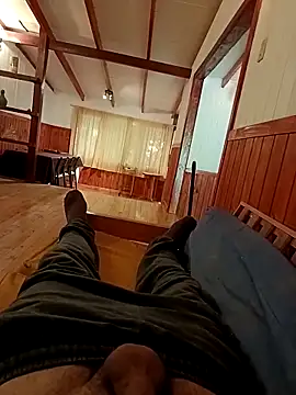 Snapshot of MFUE2020 chatting on 10.29.25 MFUE2020 online show from 10.29.25