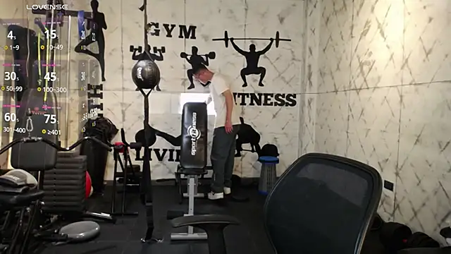 Snapshot of Lil_James chatting on 11.17.25 Lil James online show from 11.17.25