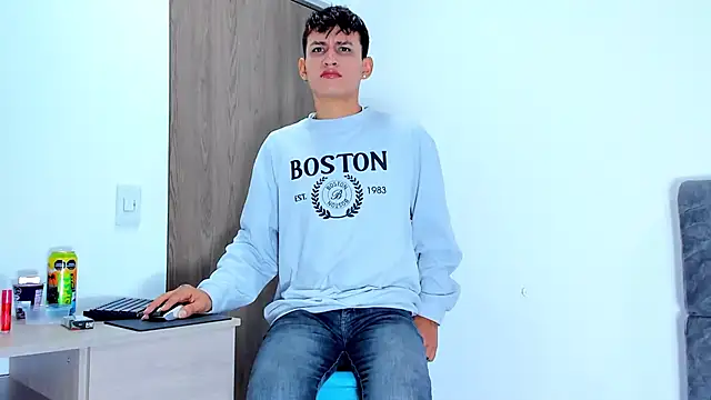 Nicolas Torres  online show from 11.01.25