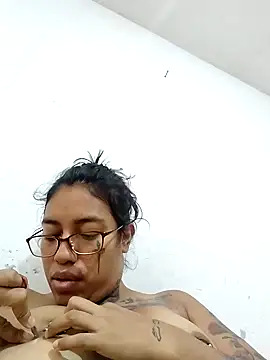 Chicattoo69 online show from 11.05.25