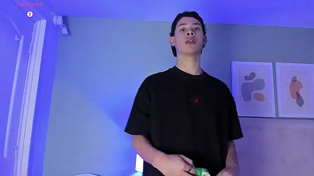 ApoloRicci online show from 02.19.26