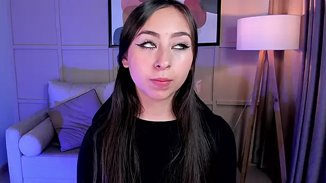 Snapshot of riley__reid chatting on 11.13.25 riley reid online show from 11.13.25