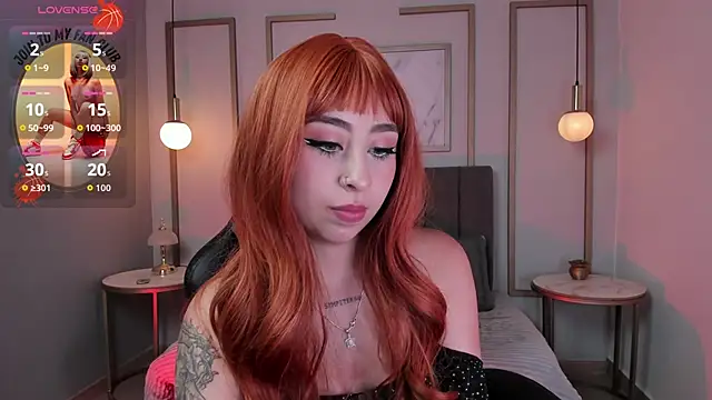 Snapshot of riley__reid chatting on 11.14.25 riley reid online show from 11.14.25