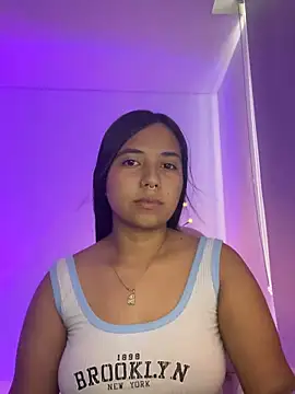 aly nicols online show from 10.25.25