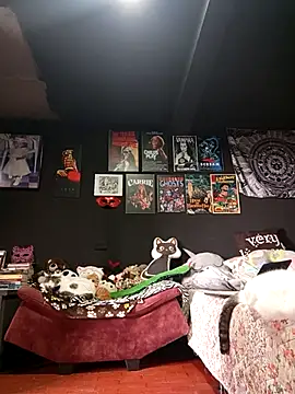 Snapshot of Isis_Bathory chatting on 10.24.25 Isis Bathory online show from 10.24.25