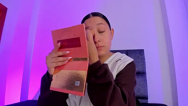 kittymonroe1 online show from 11.27.25