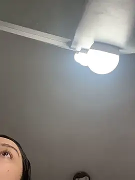 Snapshot of Selena_Roa chatting on 11.08.25 Selena Roa online show from 11.08.25