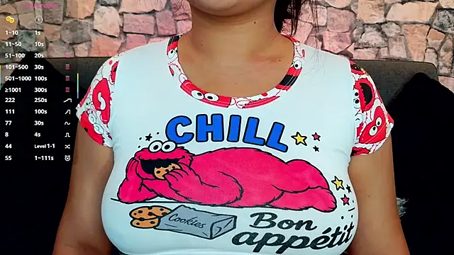 Snapshot of mia_roux1 chatting on 11.01.25 mia roux1 online show from 11.01.25