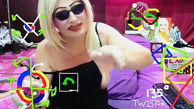 Snapshot of horni4luv chatting on 06.08.26 horni4luv online show from 06.08.26