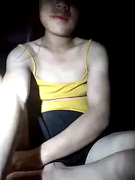 Snapshot of Yumi_sexyy chatting on 11.04.25 Yumi sexyy online show from 11.04.25