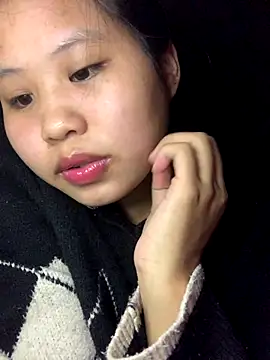 Miuu-Miuu online show from 11.23.25