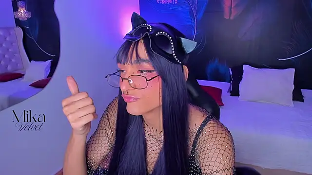 Snapshot of Mika__velvet chatting on 01.17.26 Mika velvet online show from 01.17.26