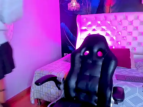 Snapshot of Mika__velvet chatting on 02.02.26 Mika velvet online show from 02.02.26