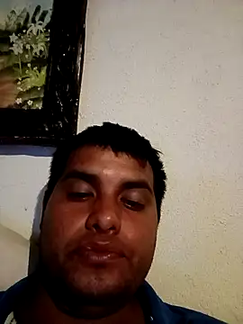 Snapshot of 99malcriado chatting on 10.21.25 99malcriado online show from 10.21.25