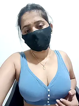 Snapshot of Bengoli_couple chatting on 11.17.25 Bengoli couple online show from 11.17.25