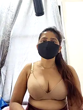 Snapshot of Bengoli_couple chatting on 12.15.25 Bengoli couple online show from 12.15.25