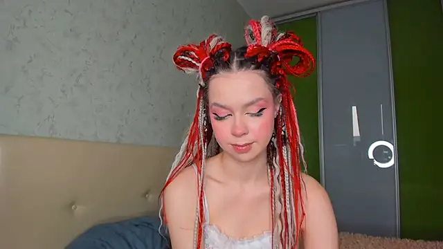 Snapshot of Juicystars chatting on 10.23.25 Juicystars online show from 10.23.25